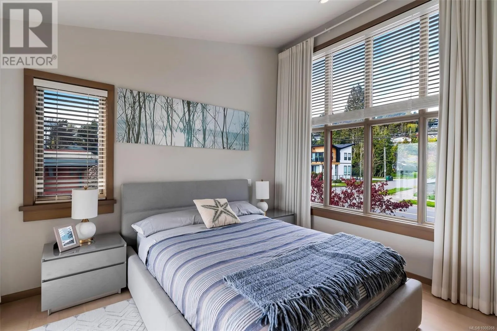 5073 Cordova Bay Rd