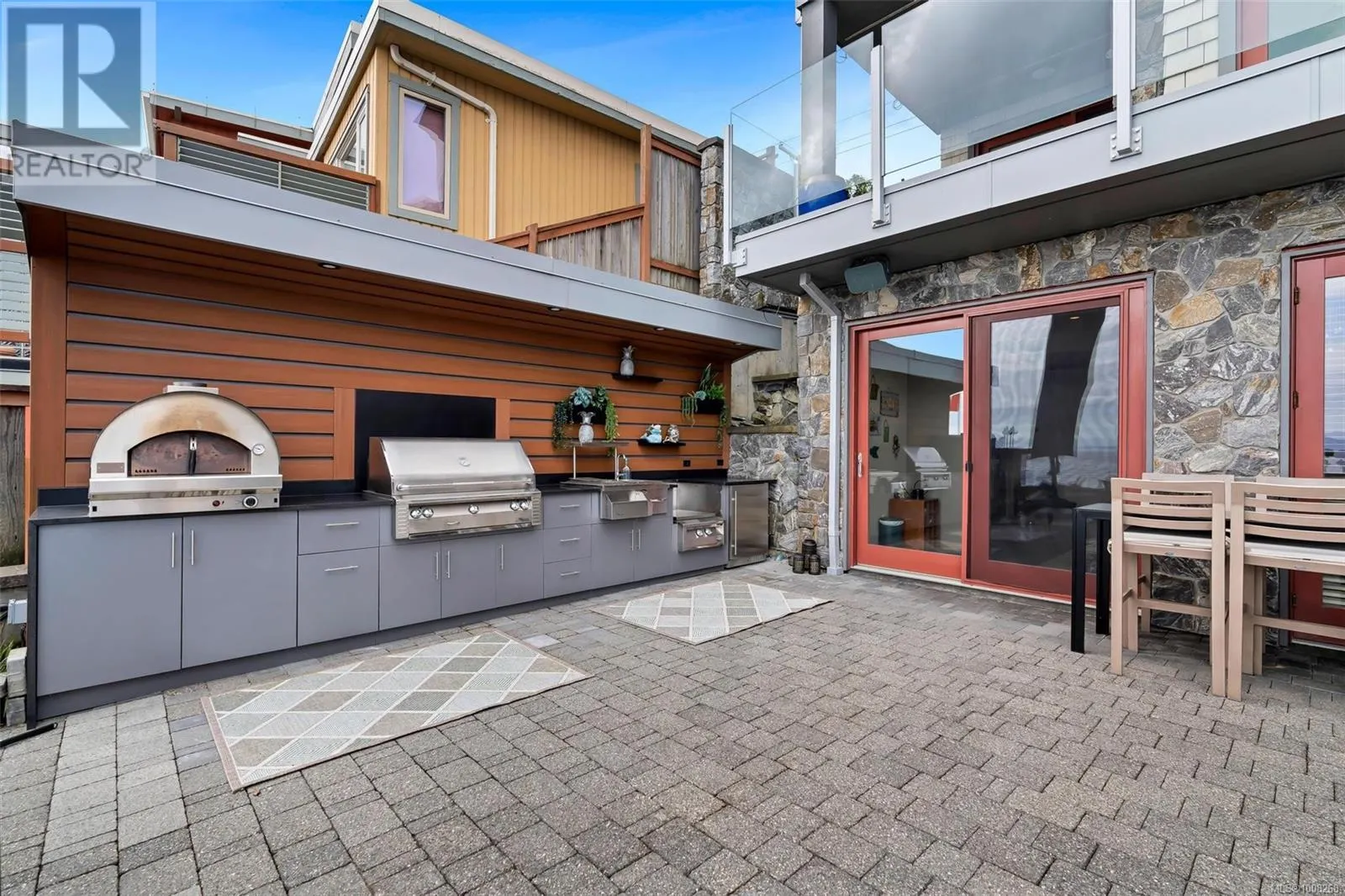 5073 Cordova Bay Rd