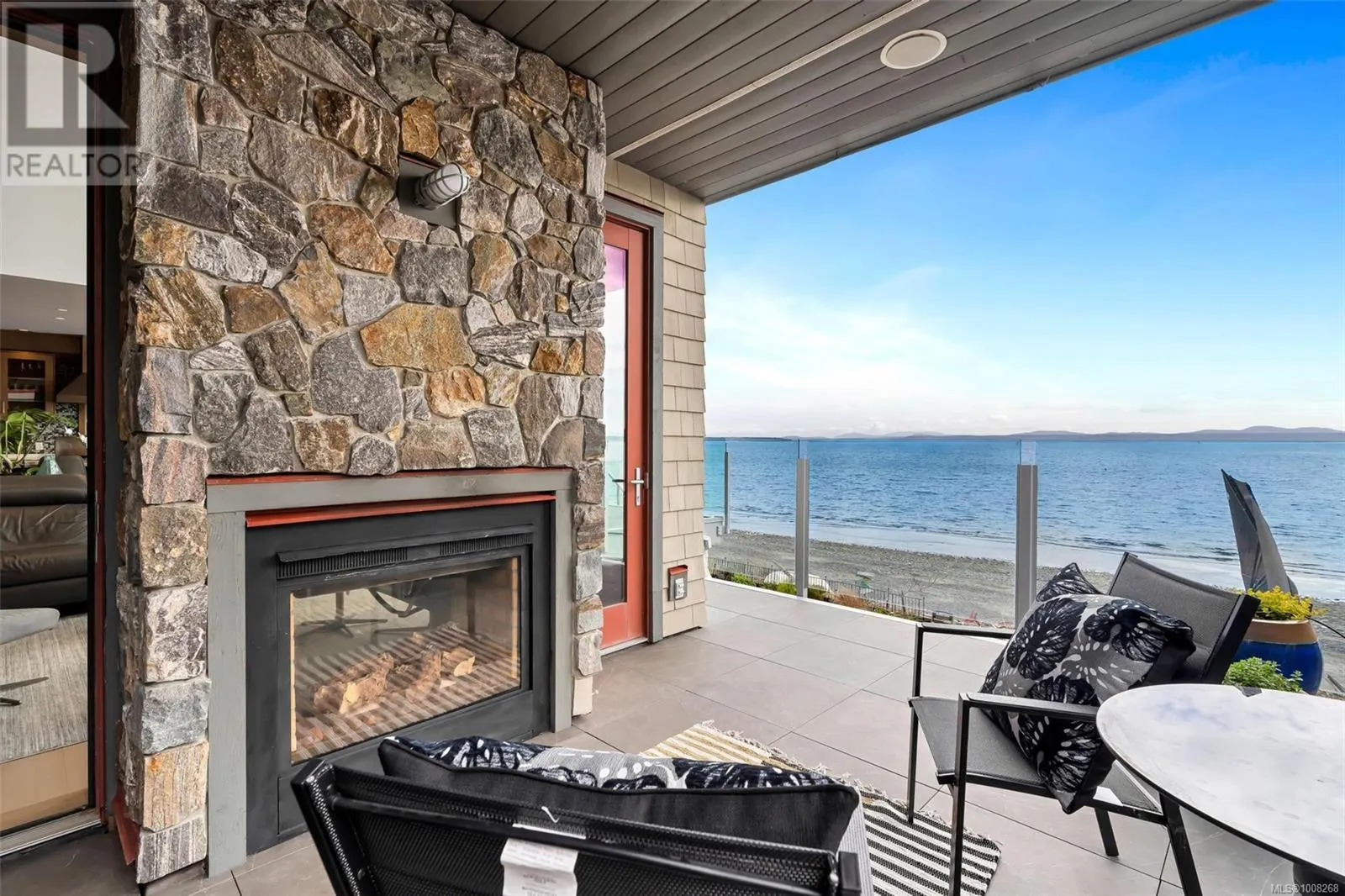 5073 Cordova Bay Rd