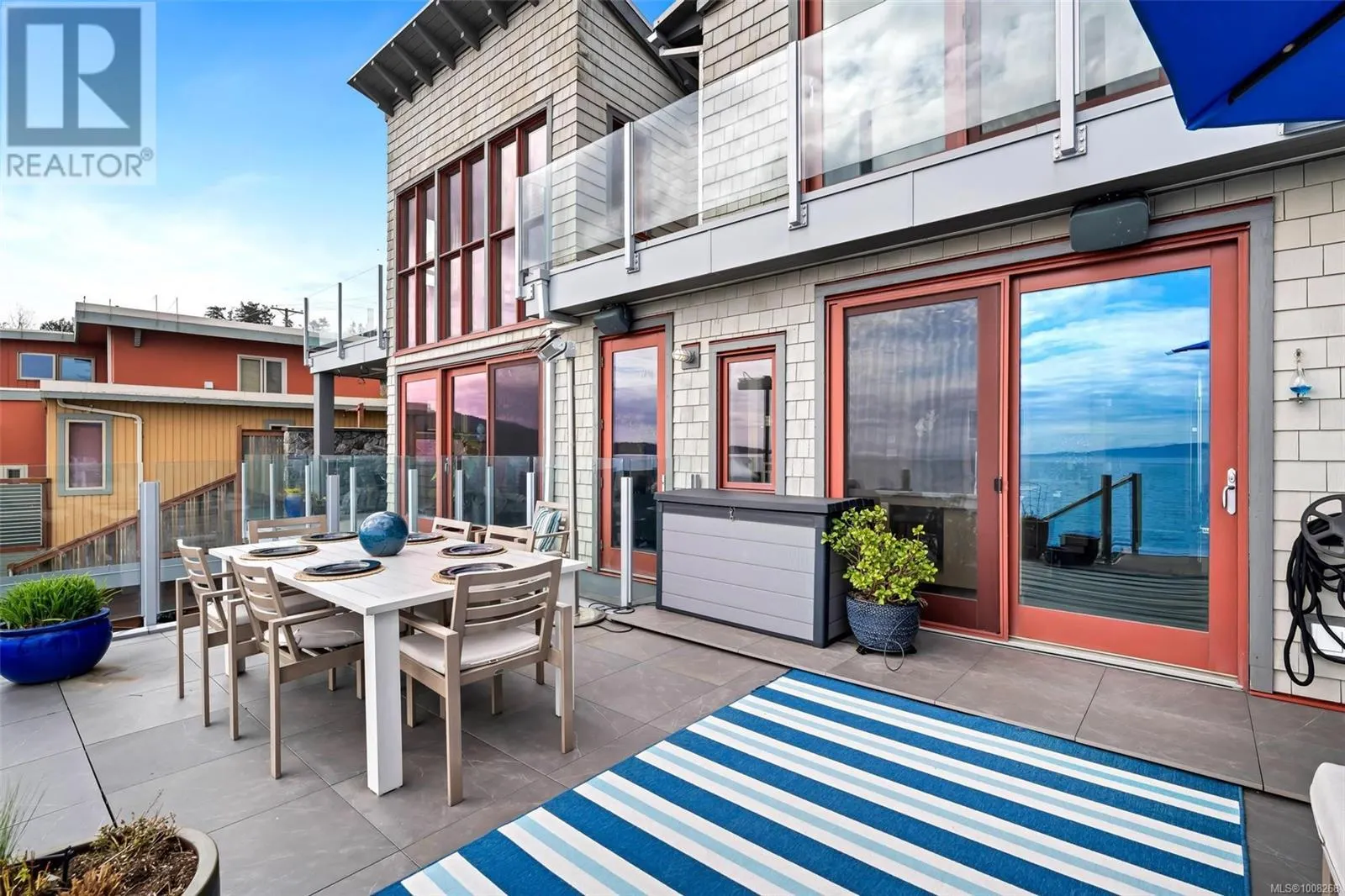5073 Cordova Bay Rd