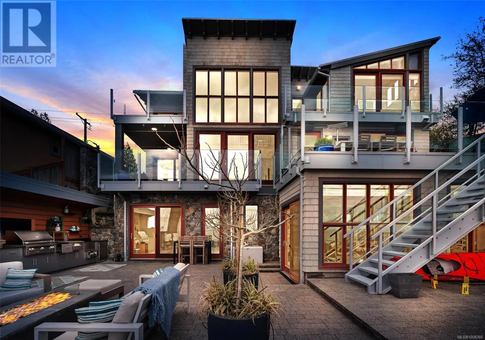 5073 Cordova Bay Rd