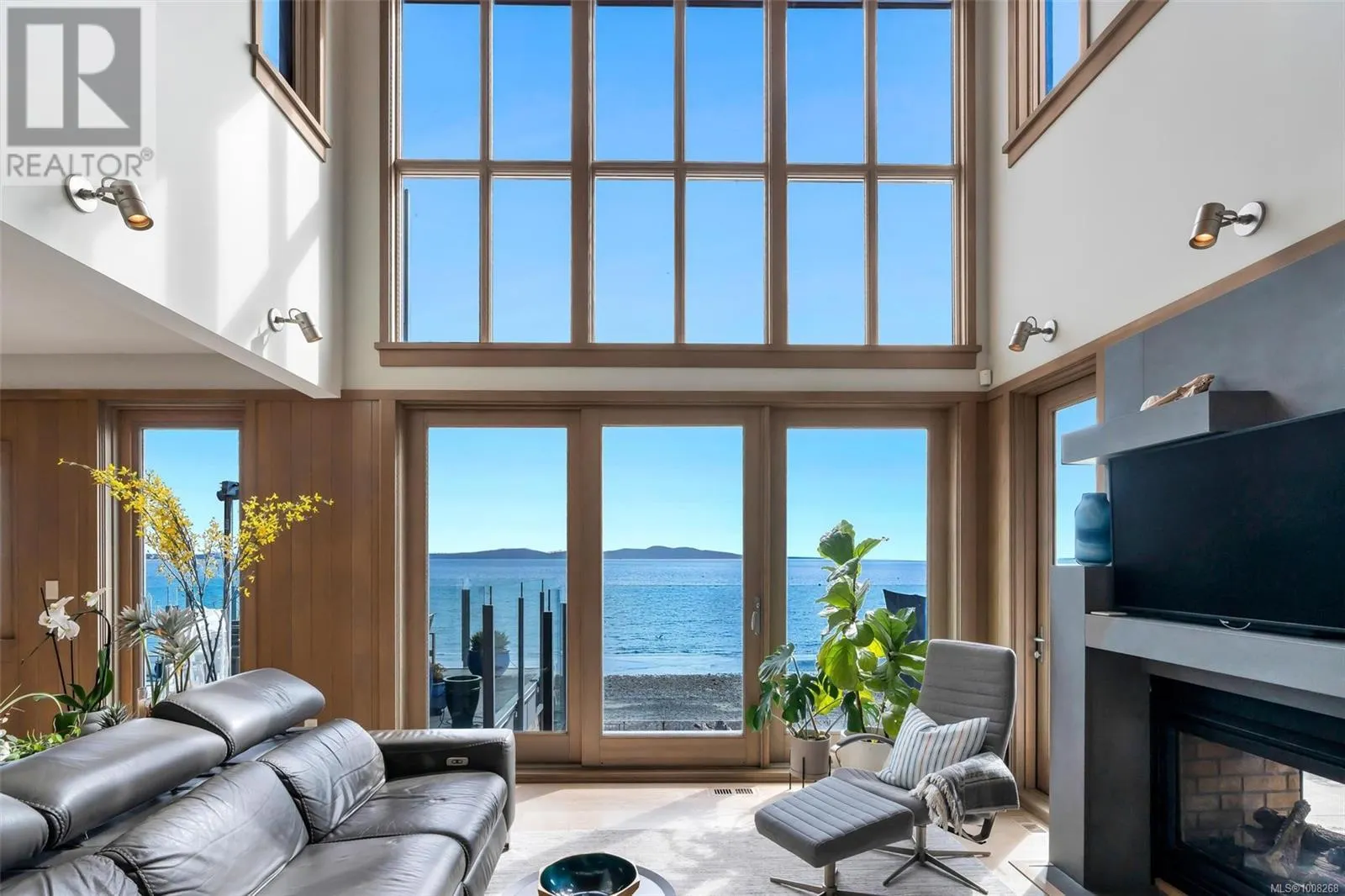 5073 Cordova Bay Rd
