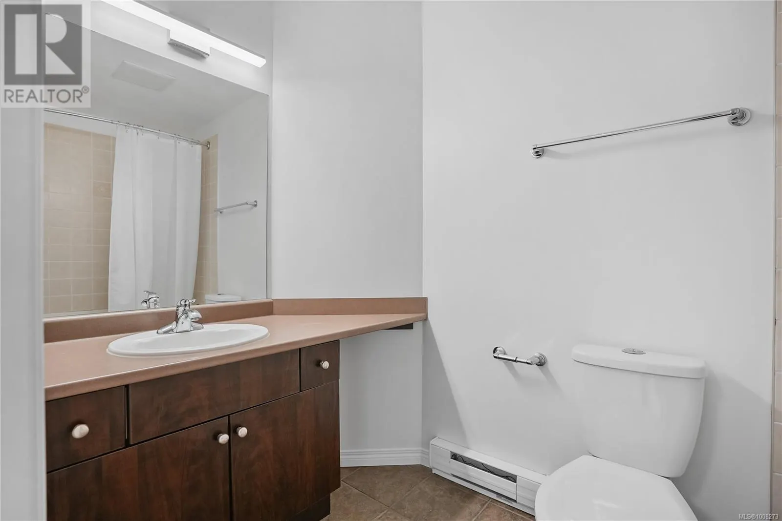 933 Thrush Pl