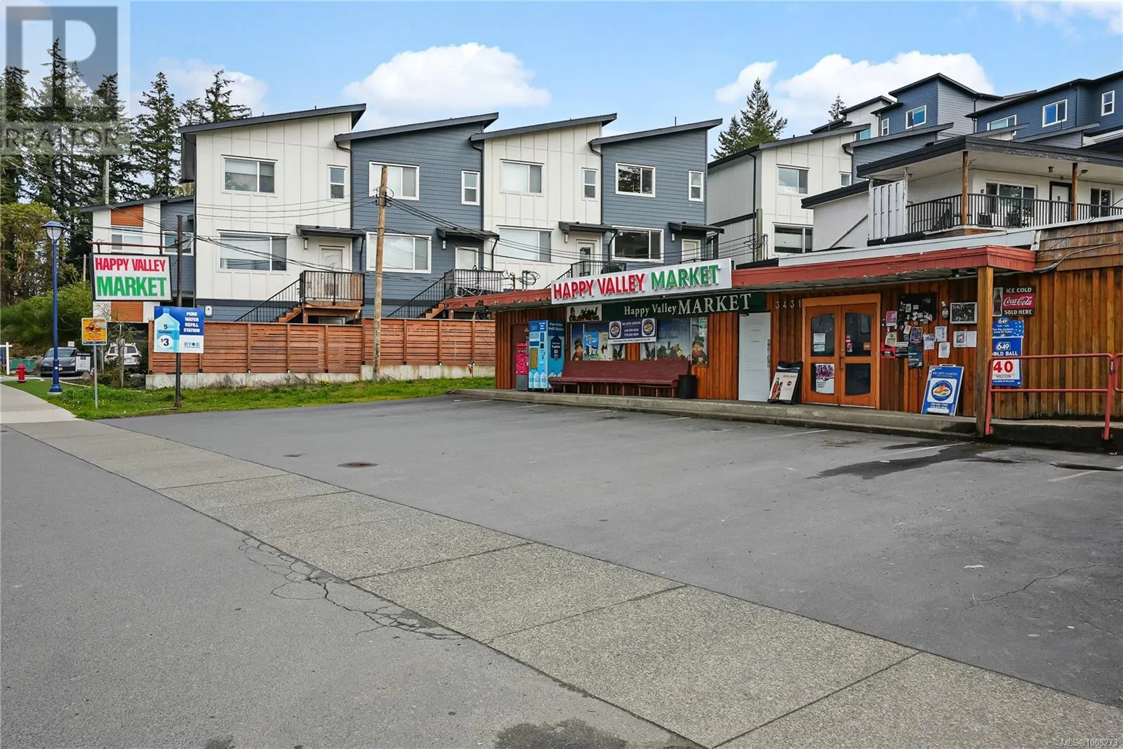 933 Thrush Pl