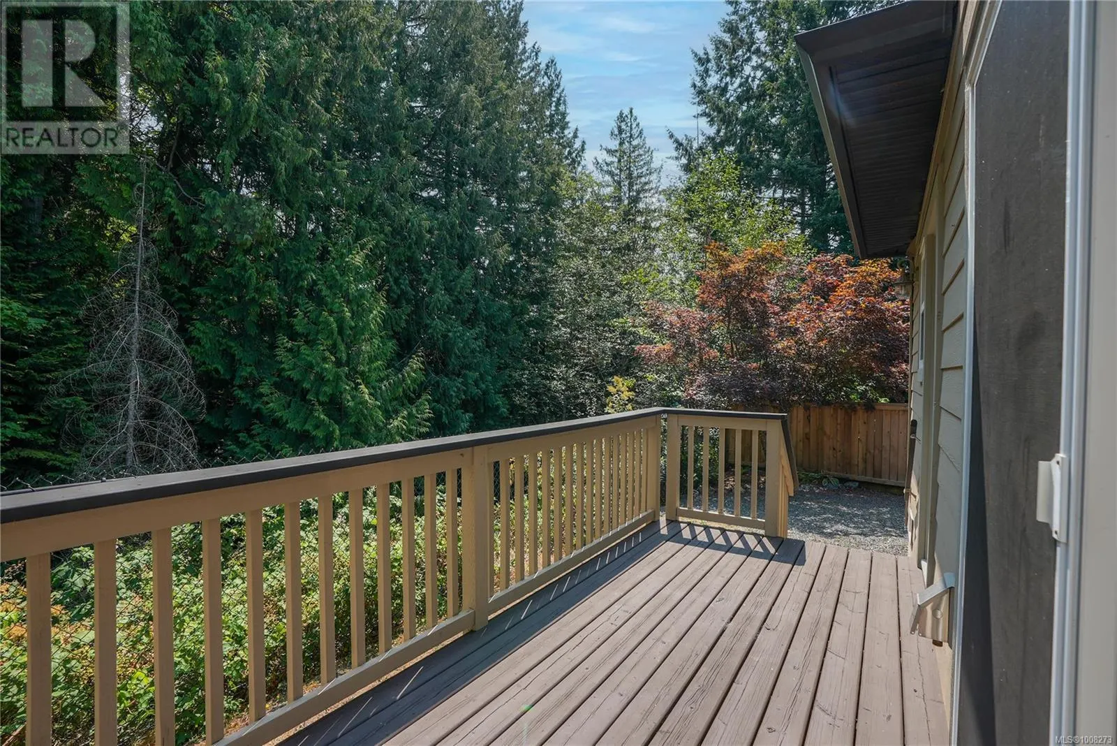 933 Thrush Pl