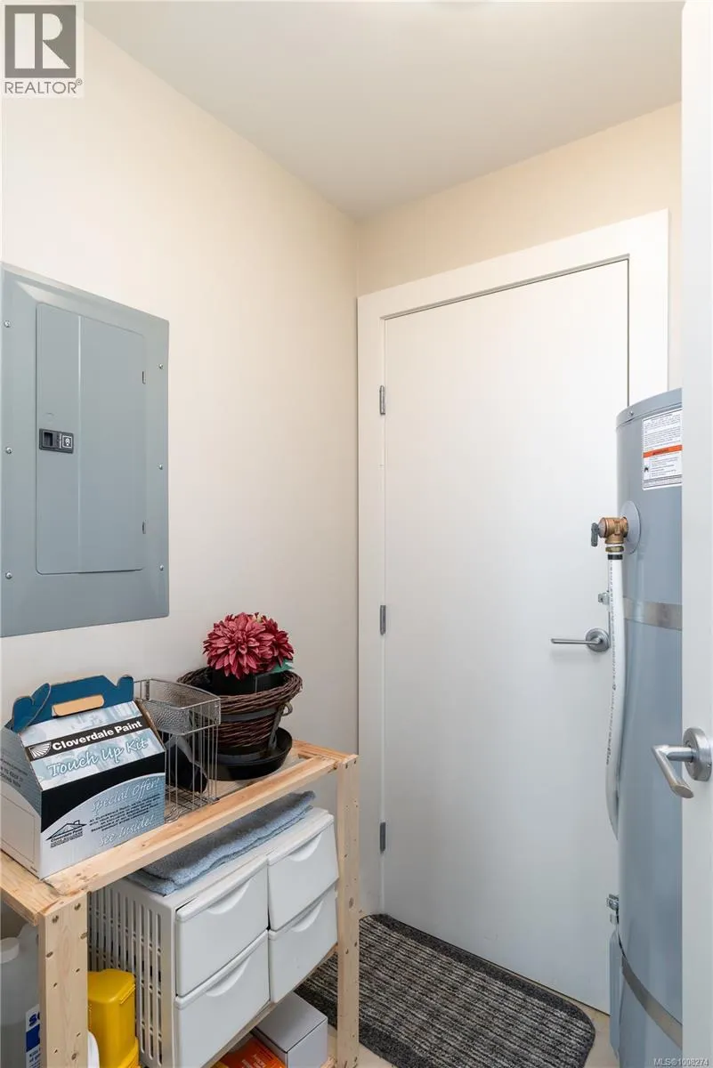 201 9809 SEAPORT Pl