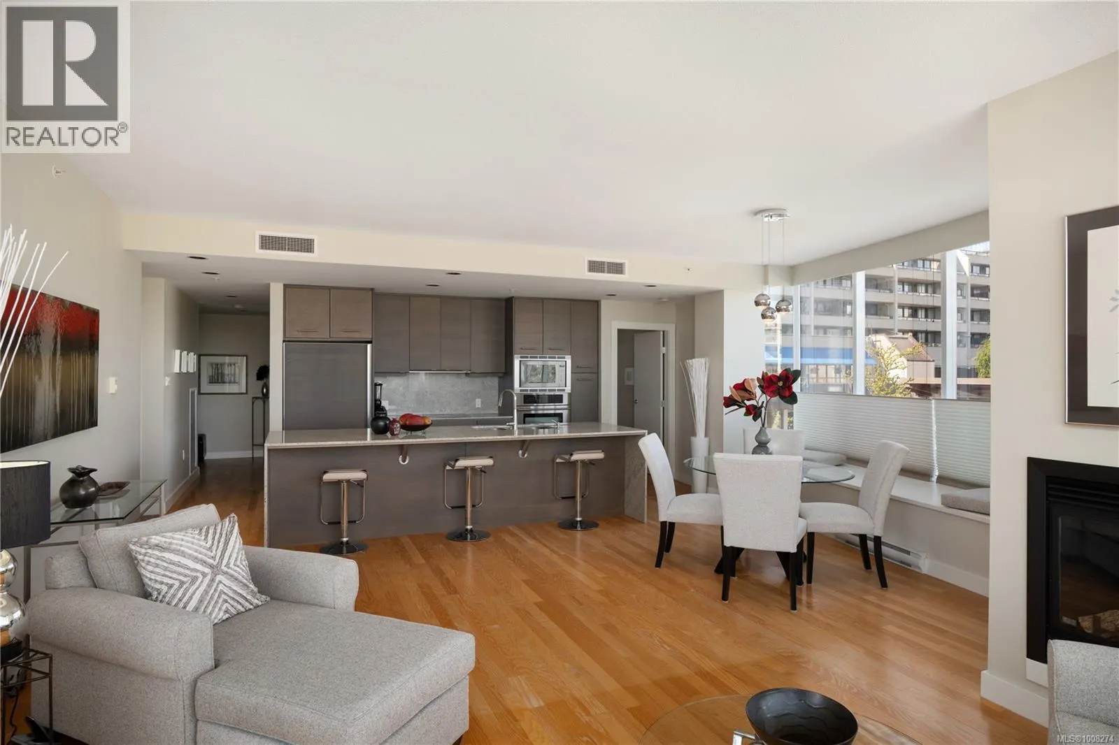 201 9809 SEAPORT Pl