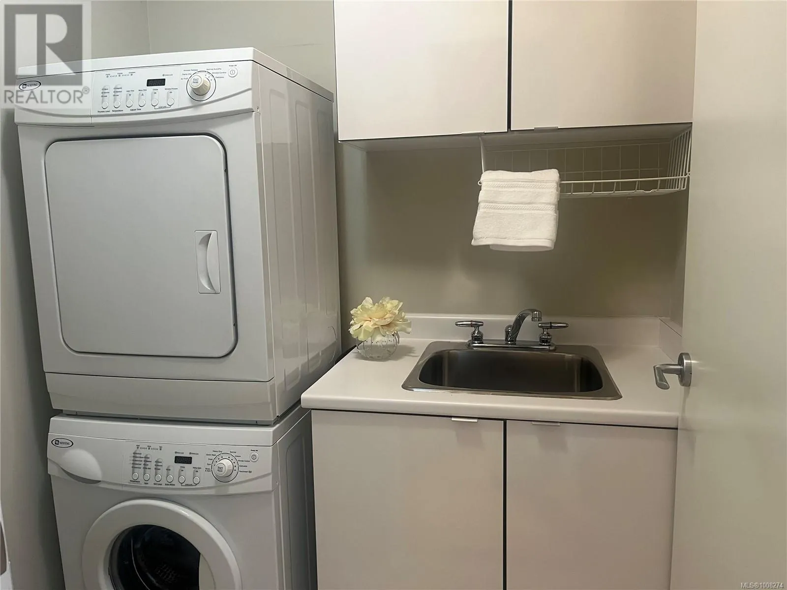 201 9809 SEAPORT Pl