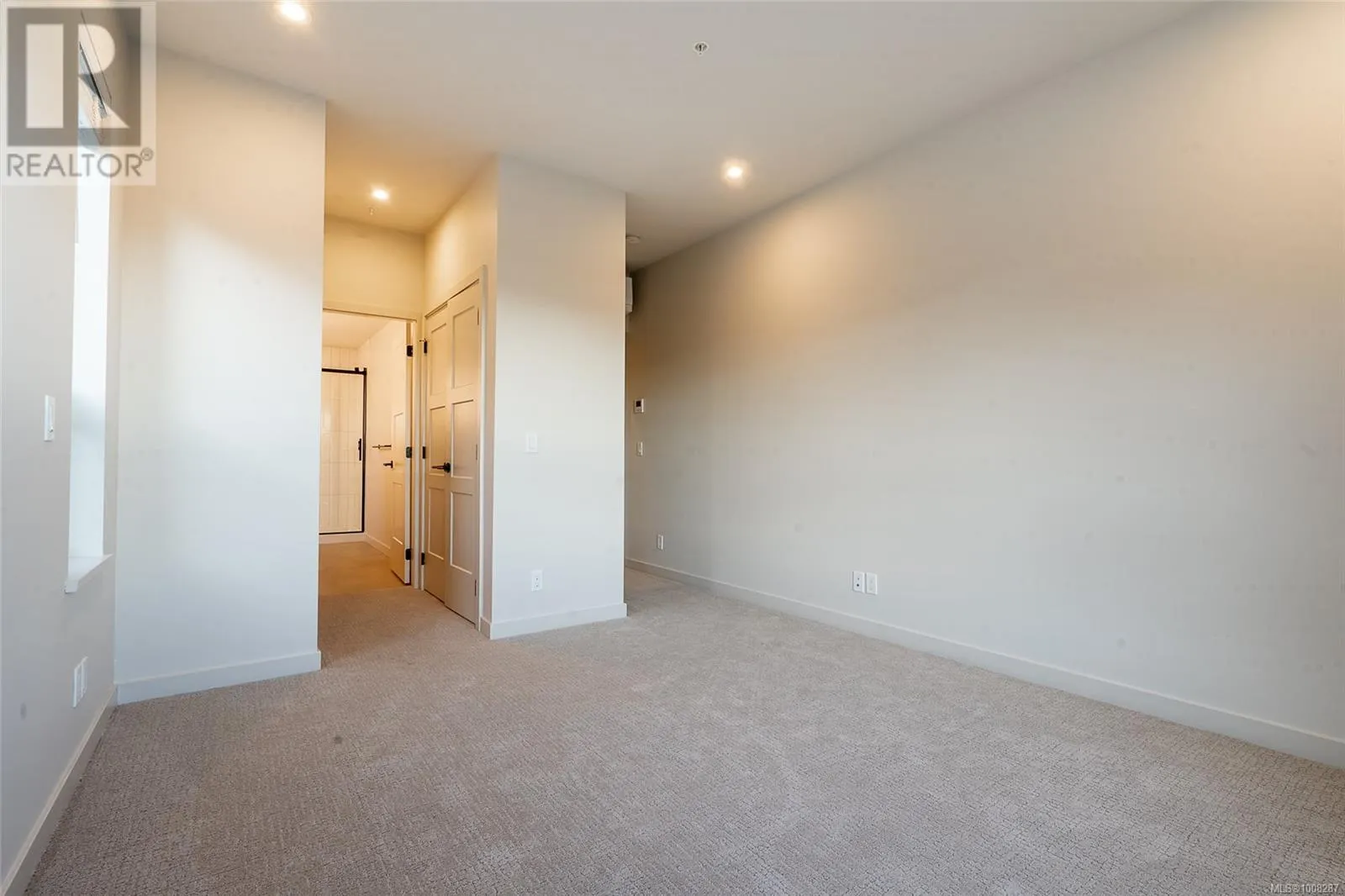 510 958 Pharoah Mews