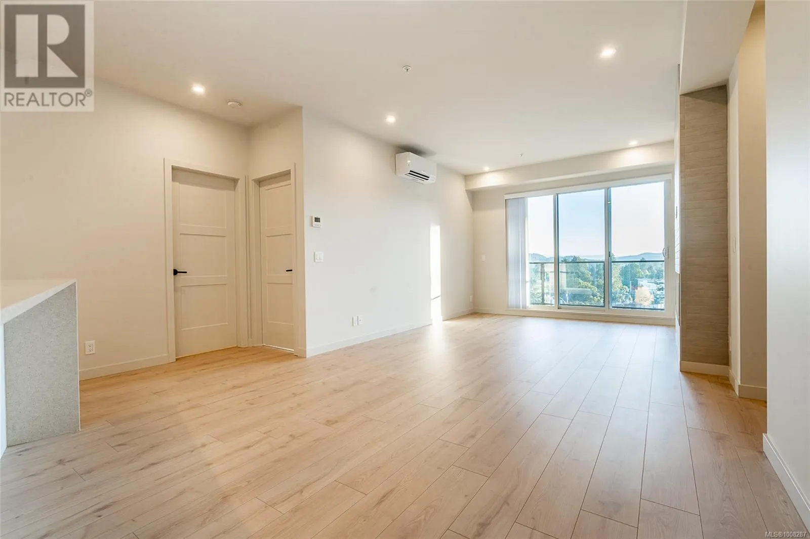510 958 Pharoah Mews