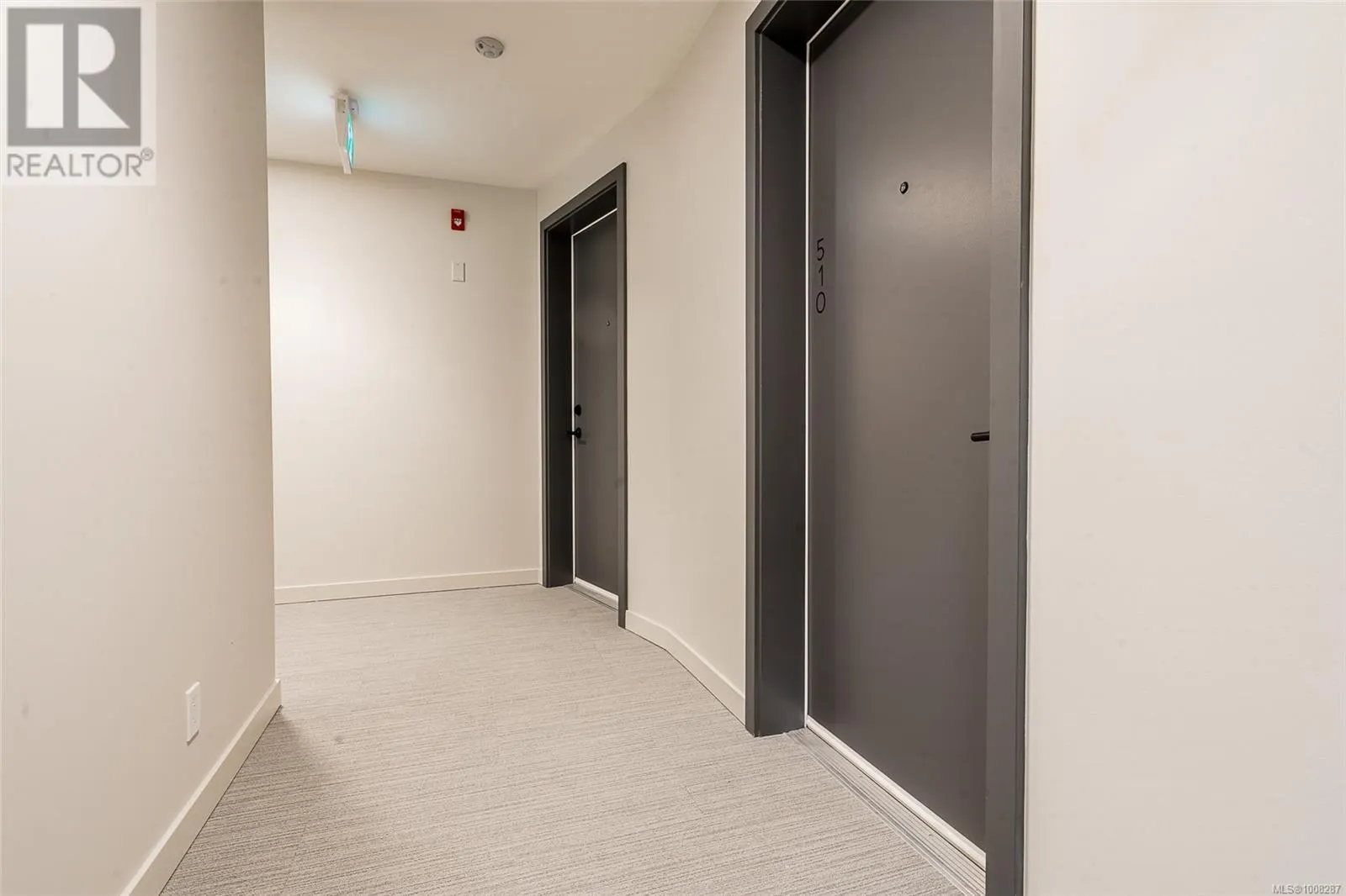 510 958 Pharoah Mews