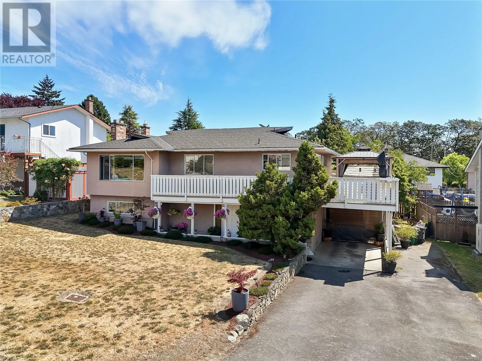 3273 Megaw Pl