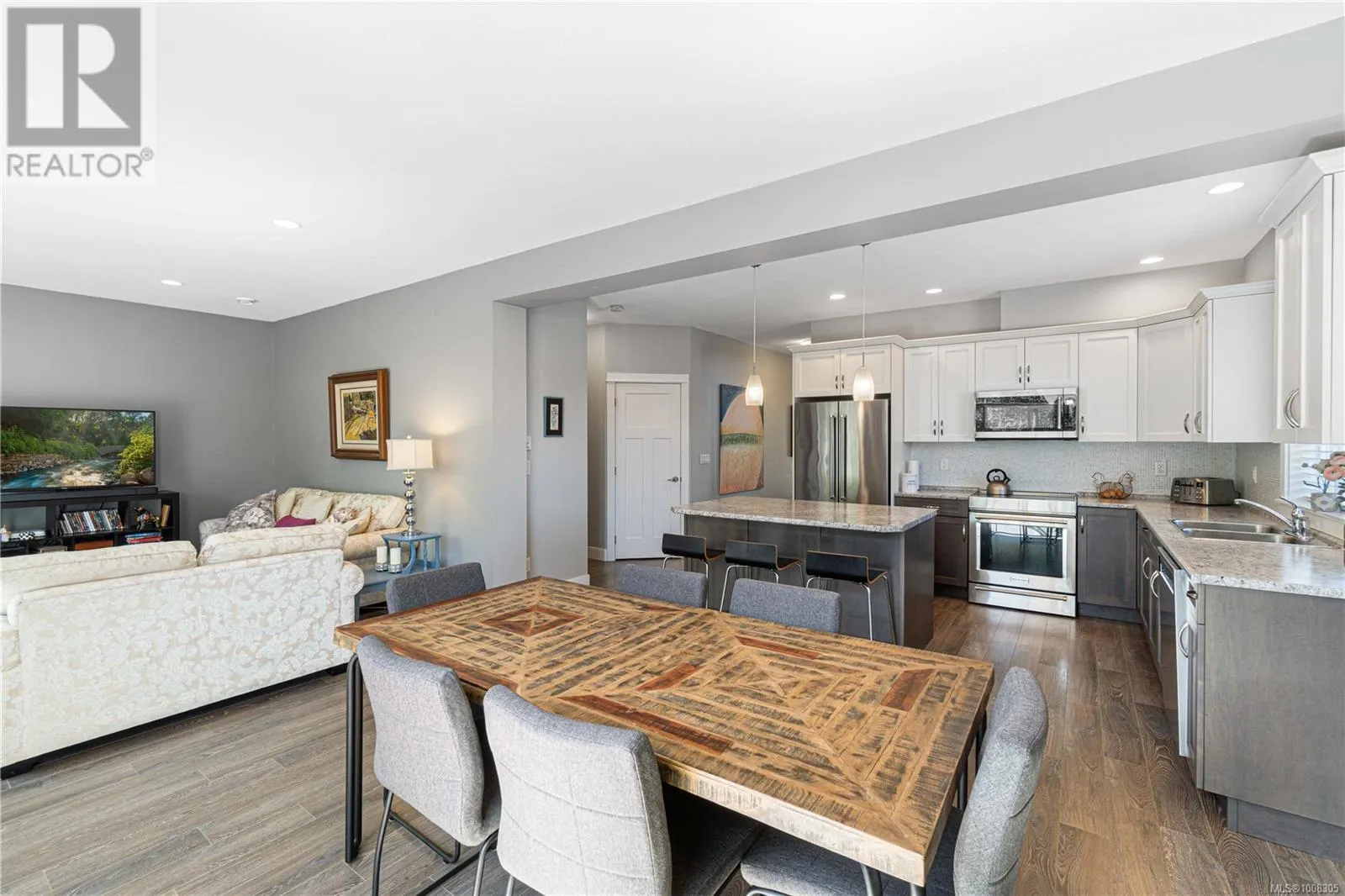 495 Menzies Ridge Dr