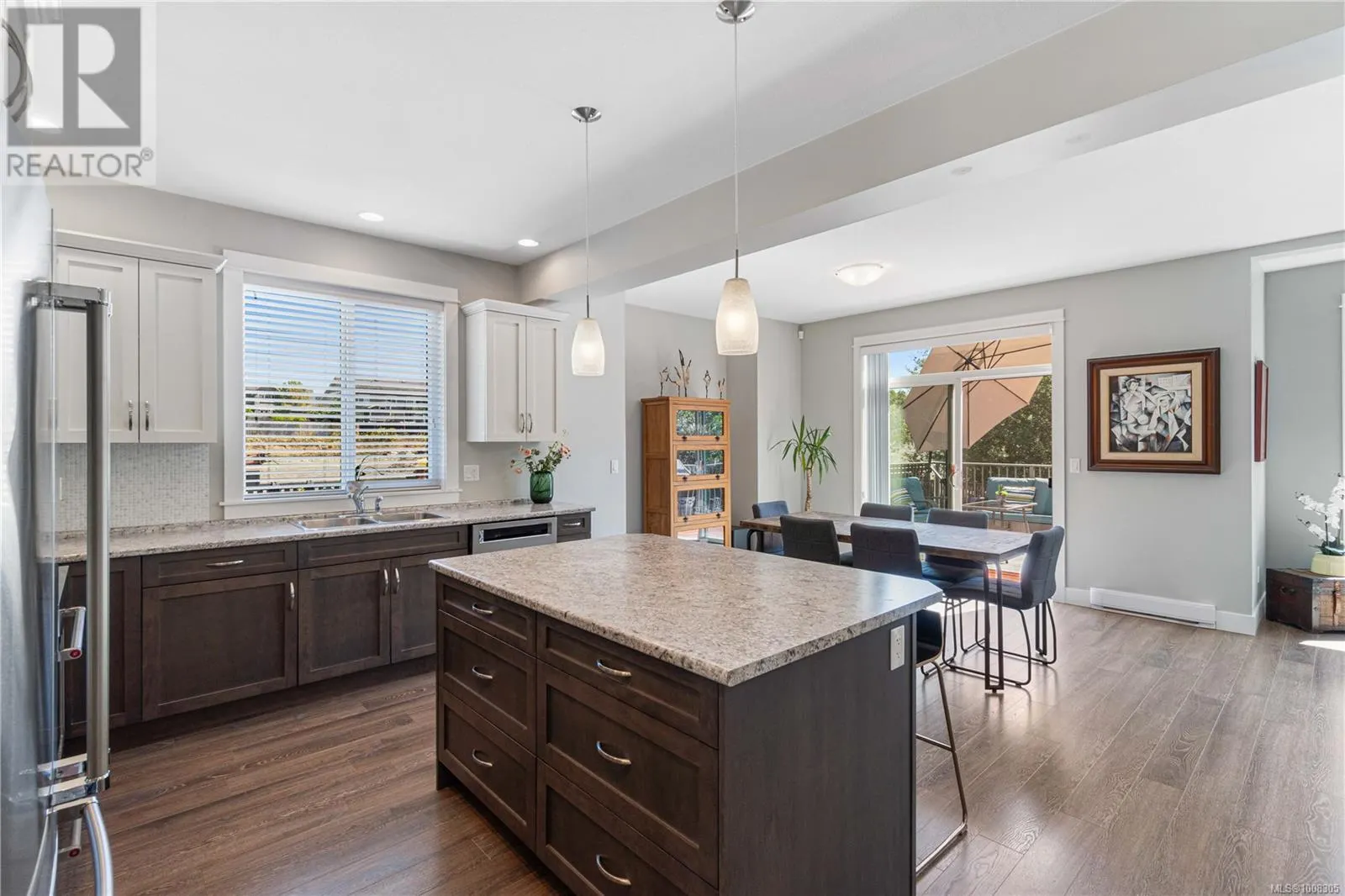 495 Menzies Ridge Dr