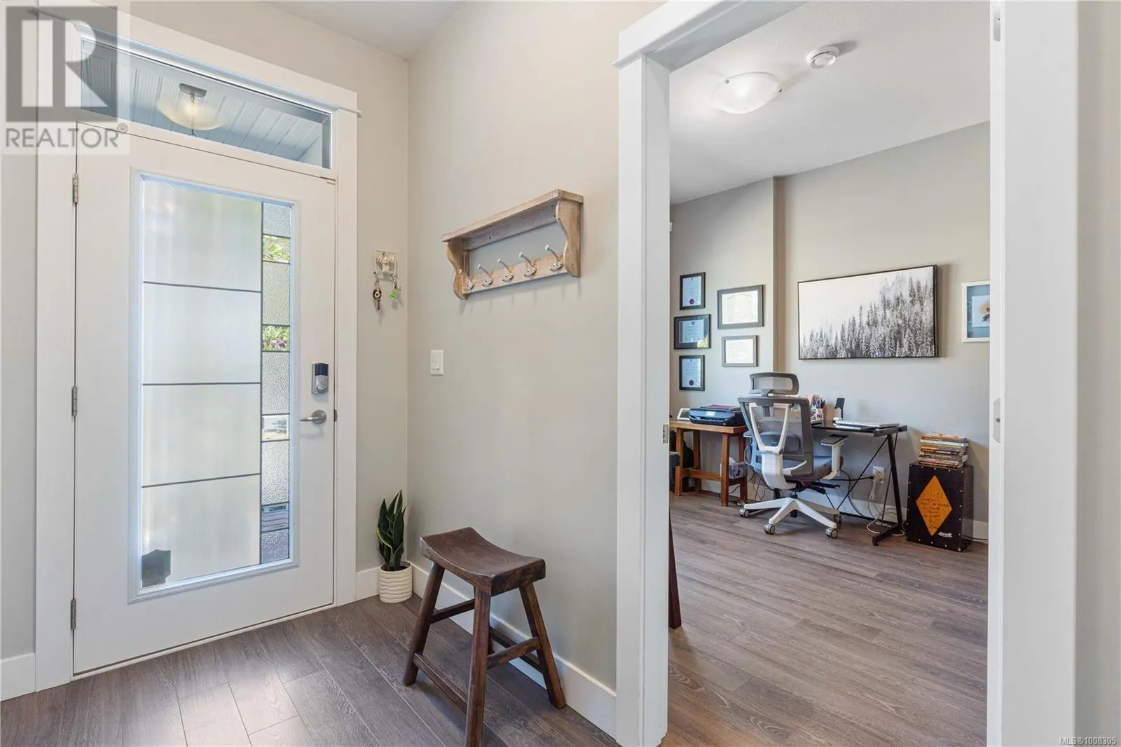 495 Menzies Ridge Dr