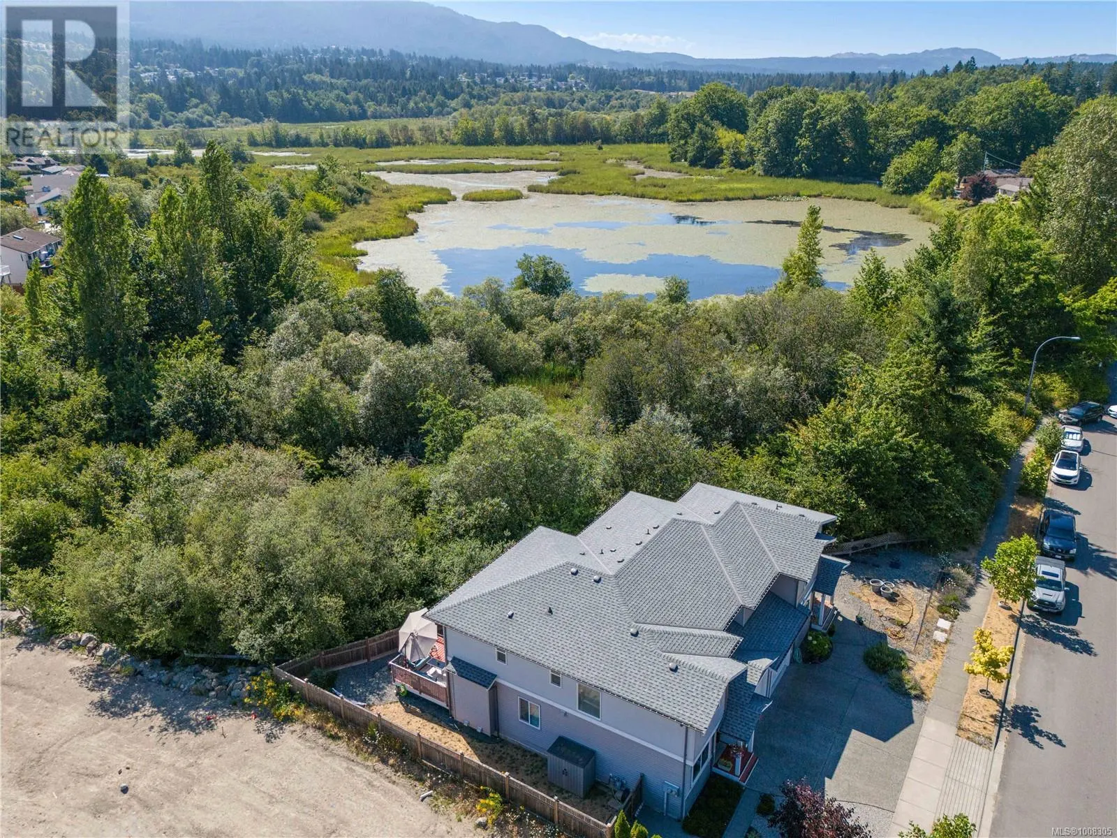 495 Menzies Ridge Dr