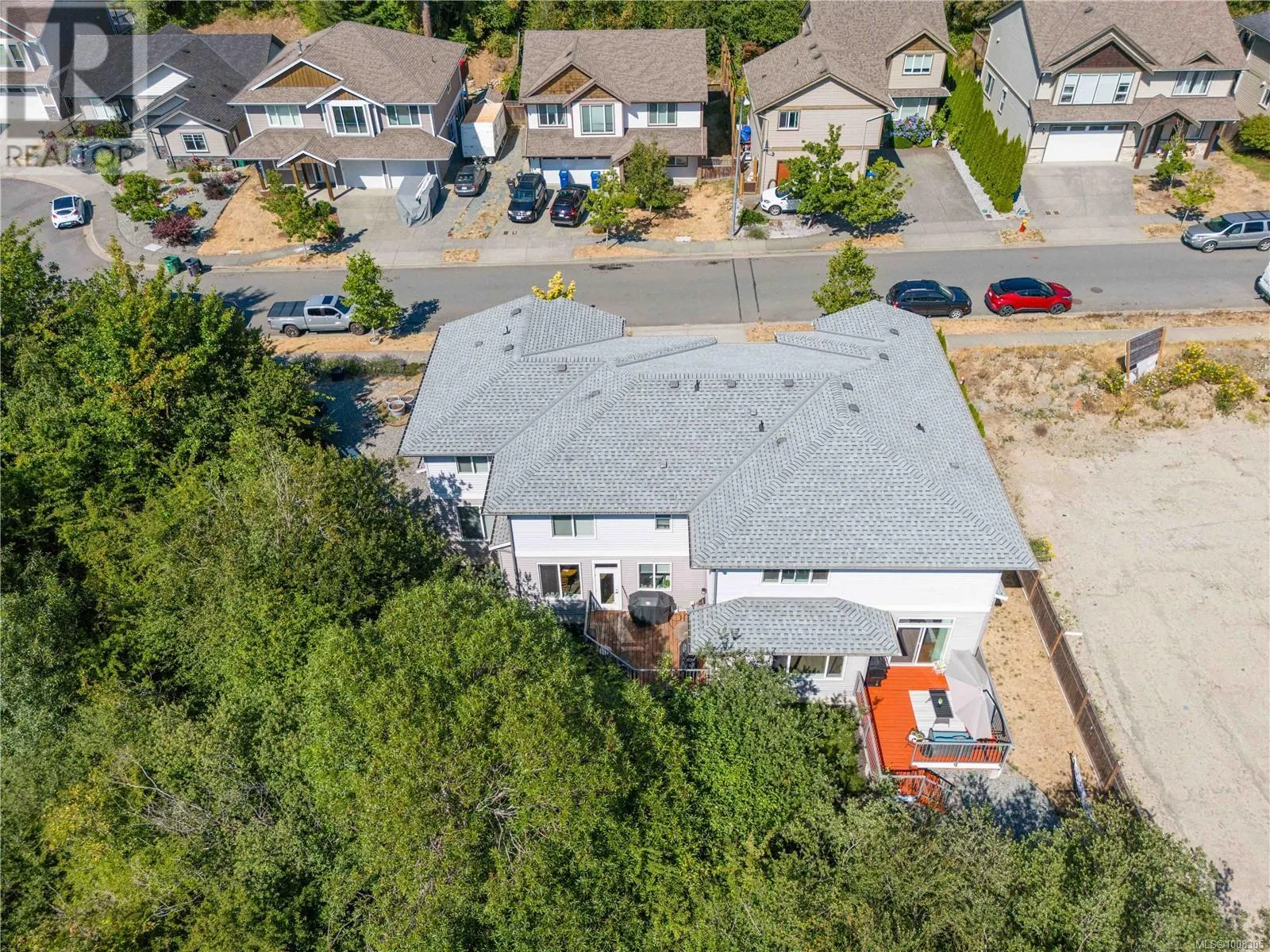 495 Menzies Ridge Dr