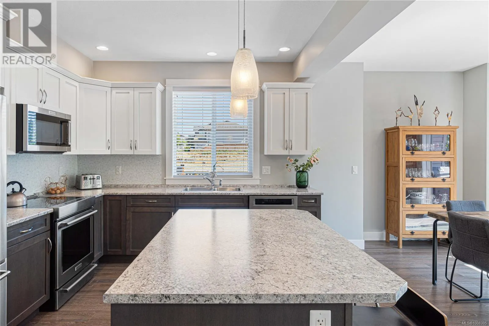 495 Menzies Ridge Dr
