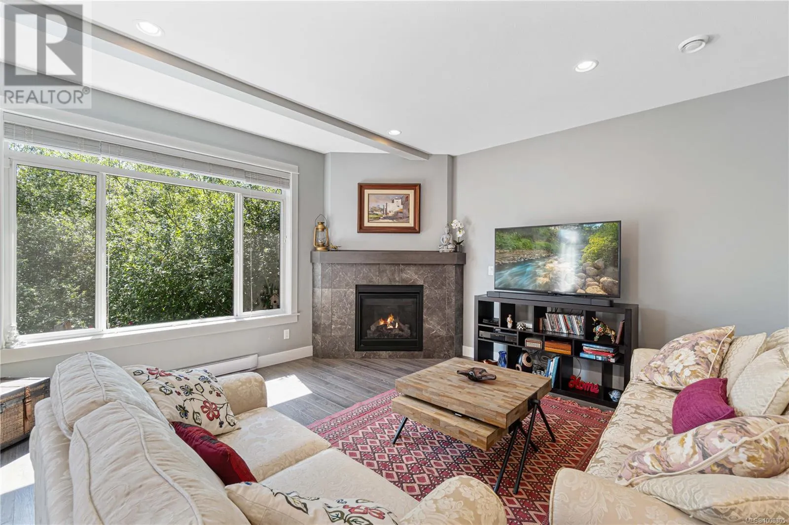 495 Menzies Ridge Dr