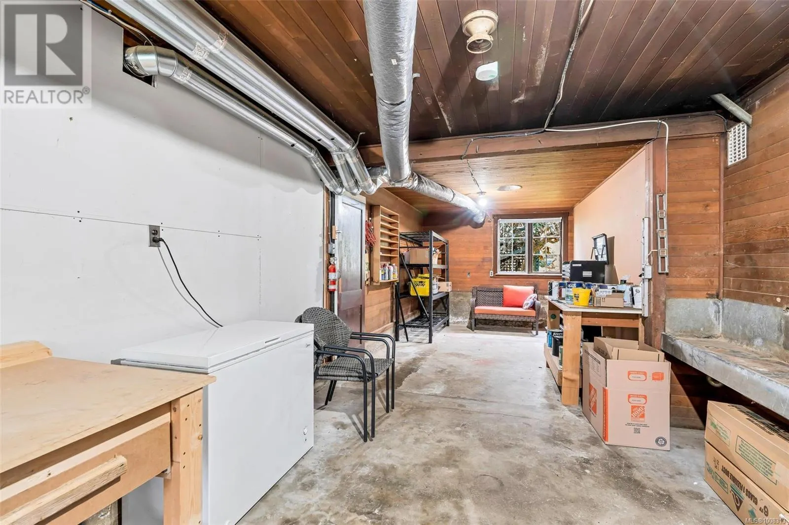 4758 Fairbridge Dr
