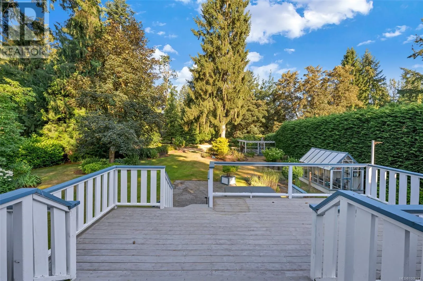 4758 Fairbridge Dr