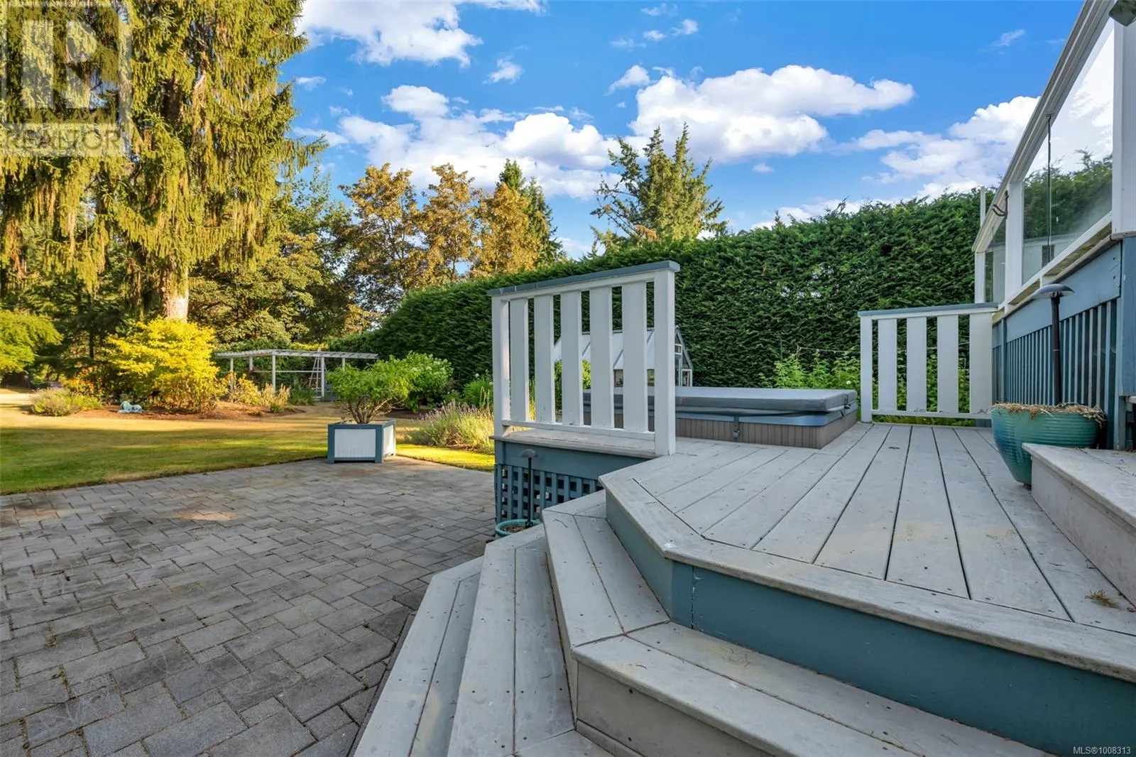 4758 Fairbridge Dr