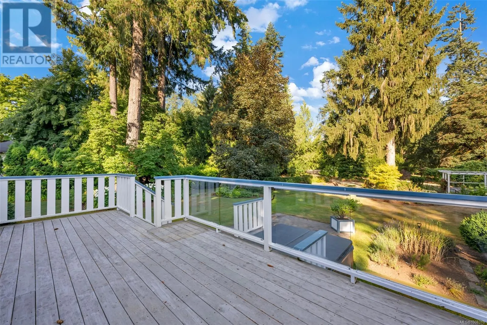 4758 Fairbridge Dr