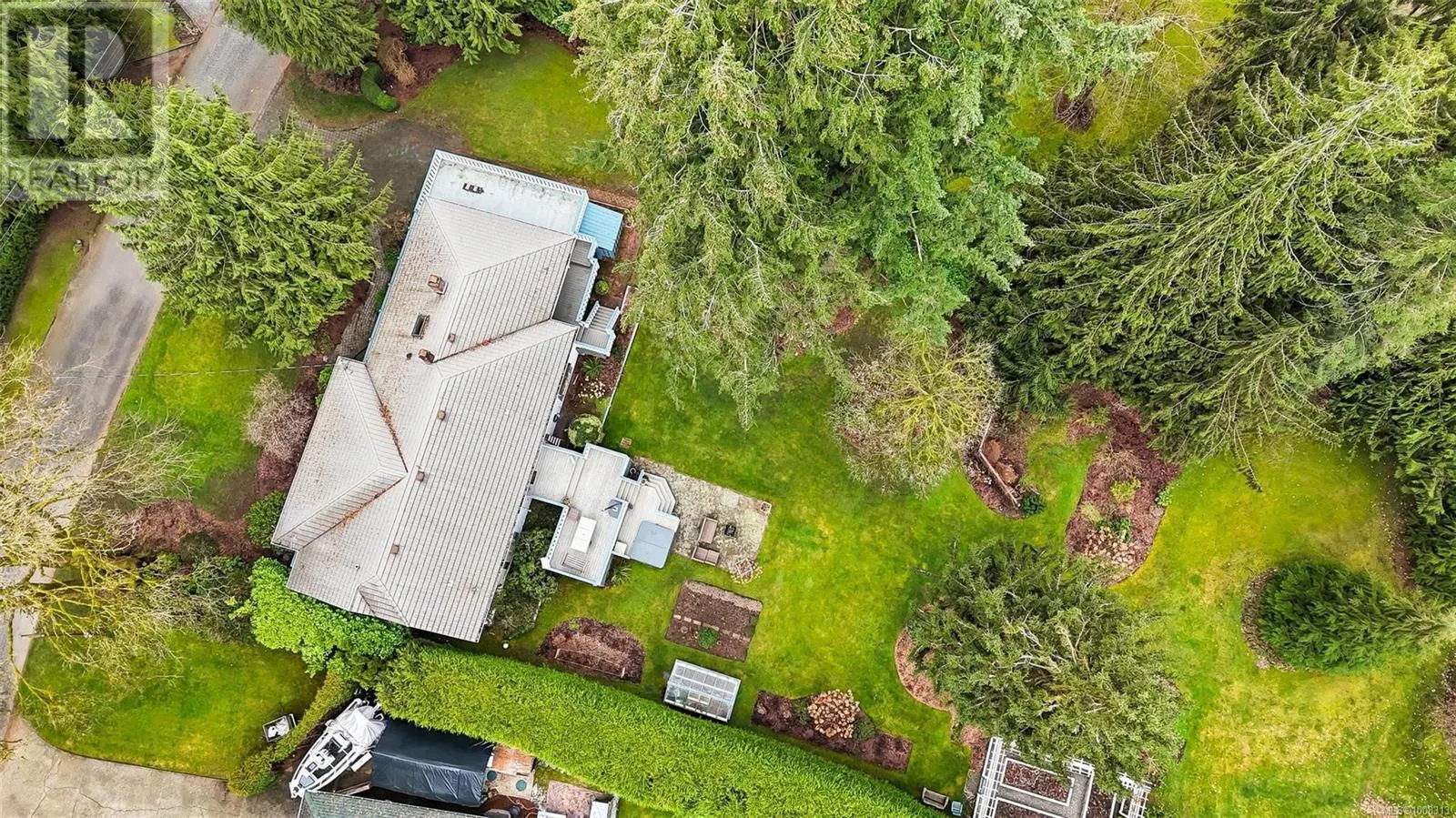 4758 Fairbridge Dr