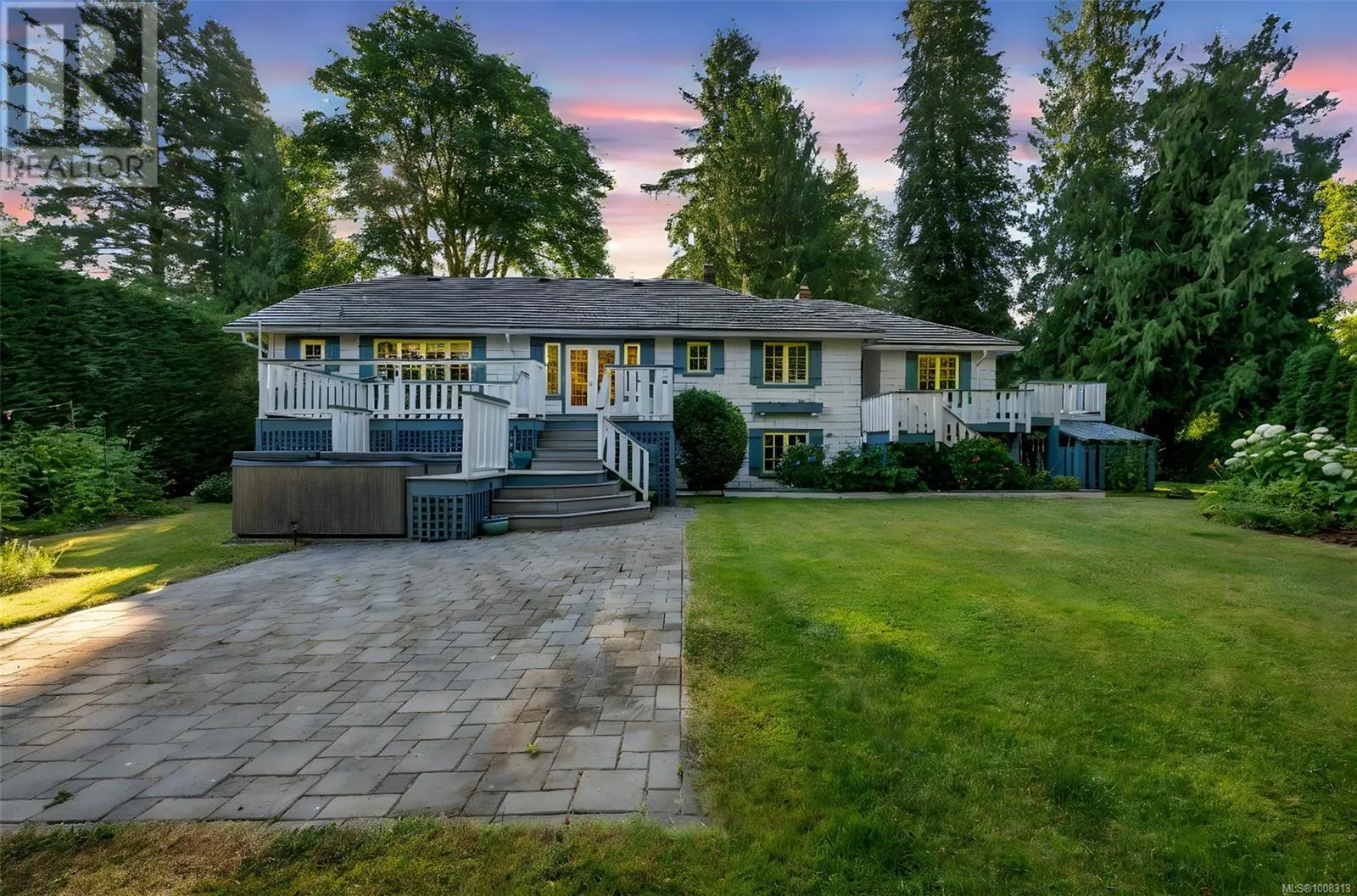 4758 Fairbridge Dr