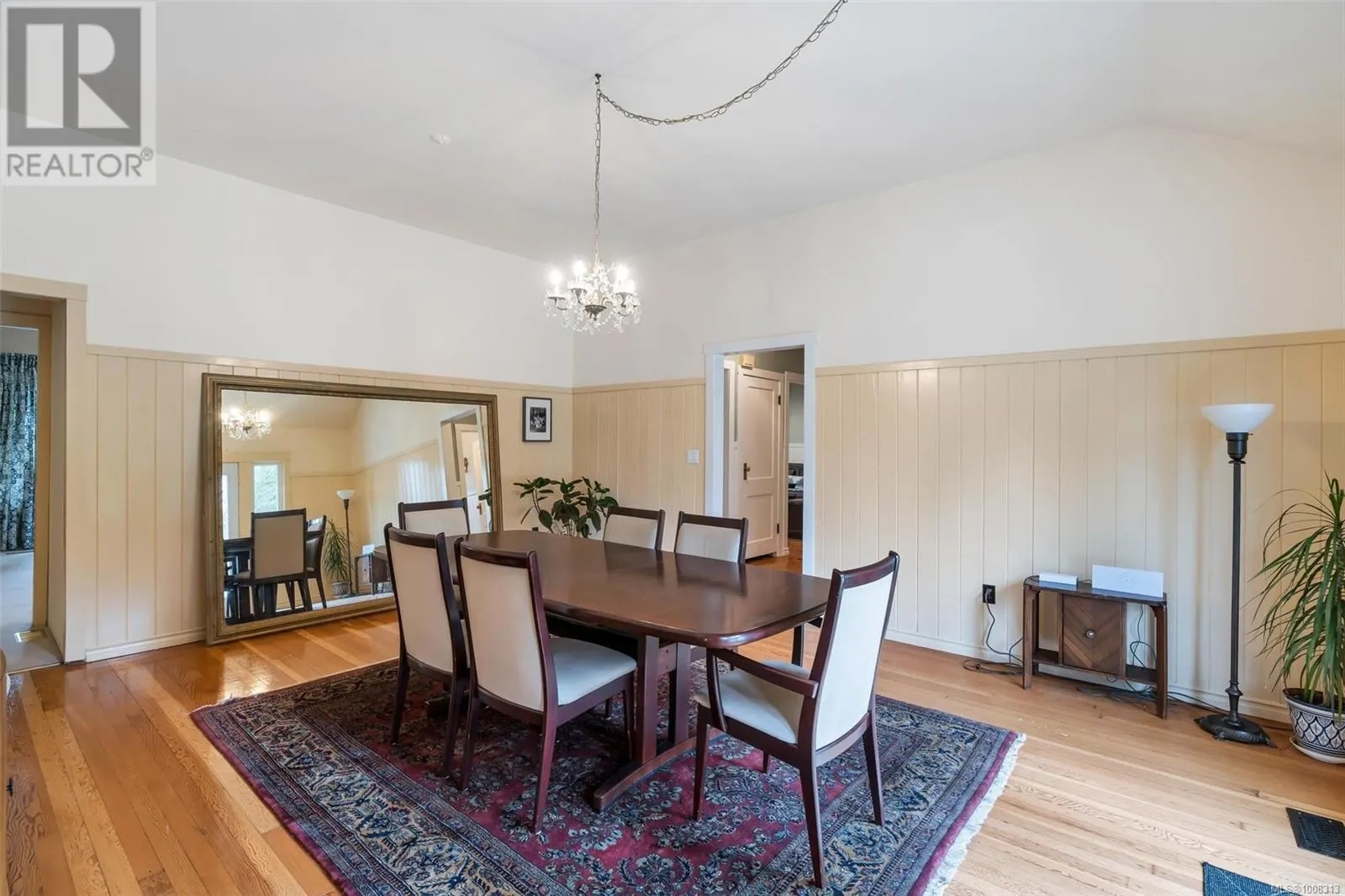4758 Fairbridge Dr