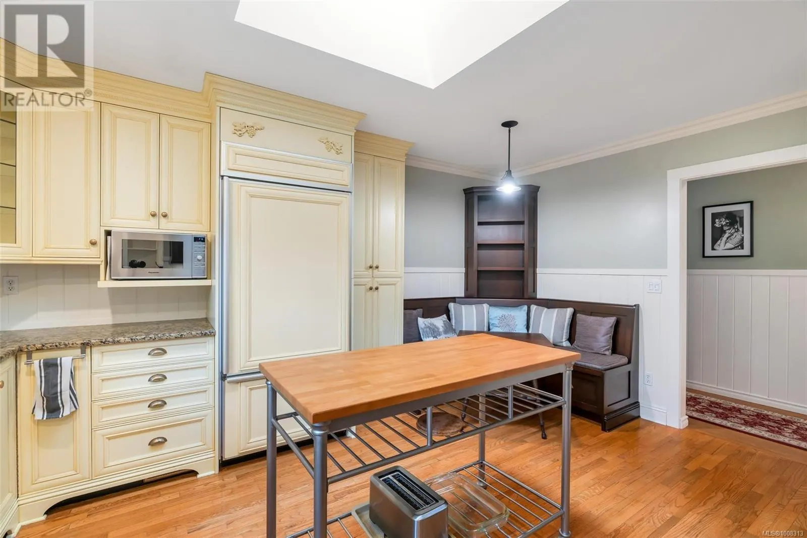 4758 Fairbridge Dr