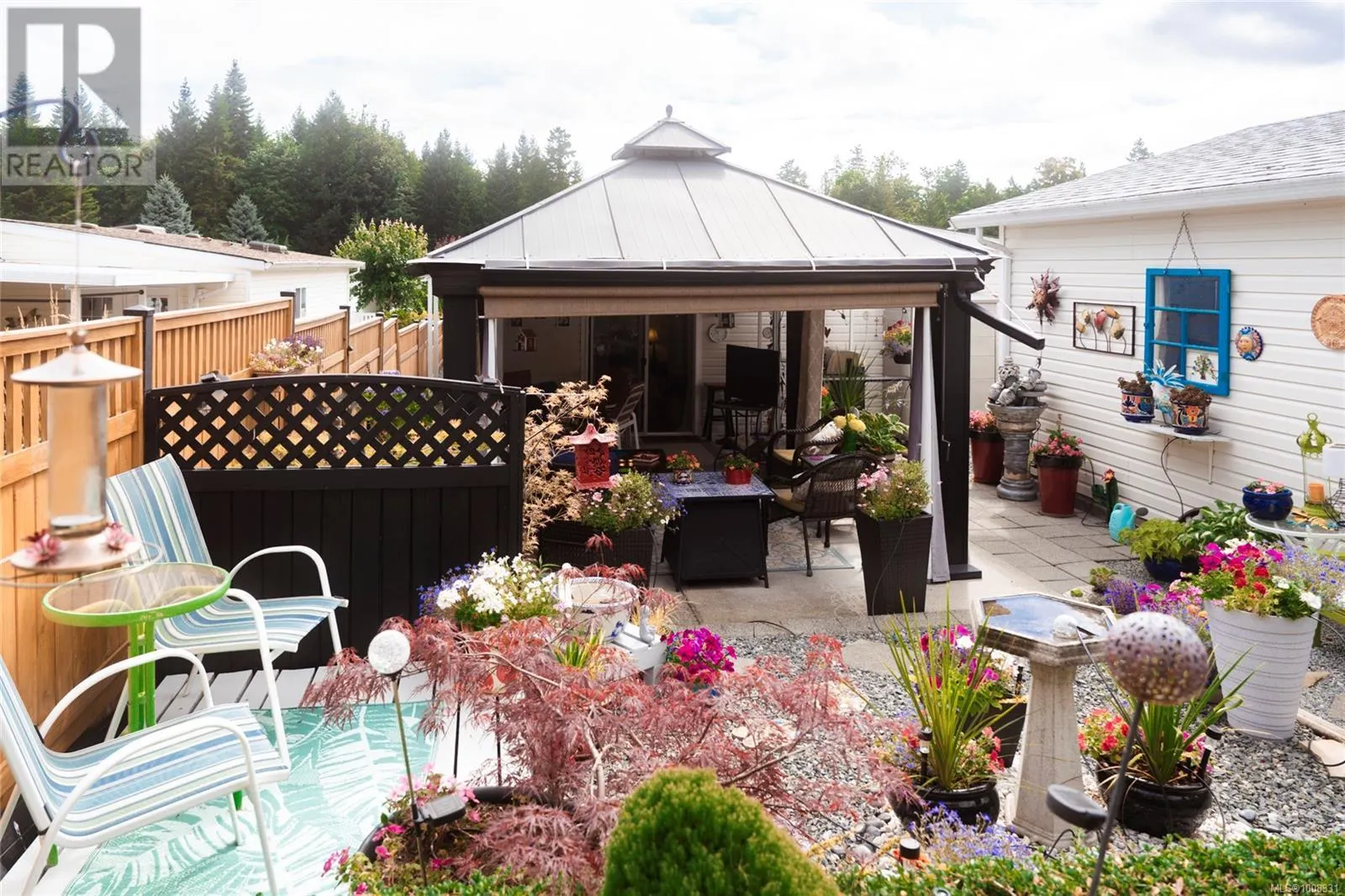 3847 Maplewood Dr