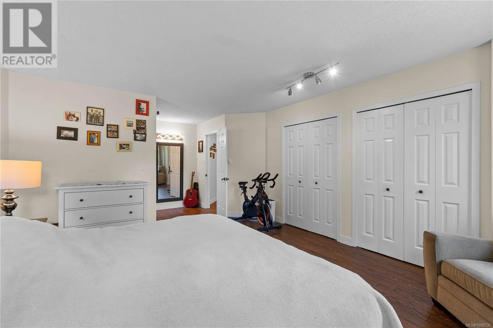667 Tamarack Dr