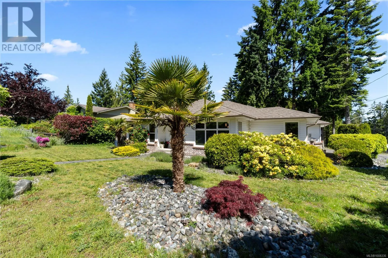 667 Tamarack Dr