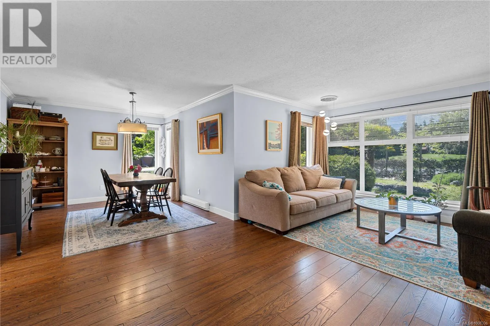 667 Tamarack Dr