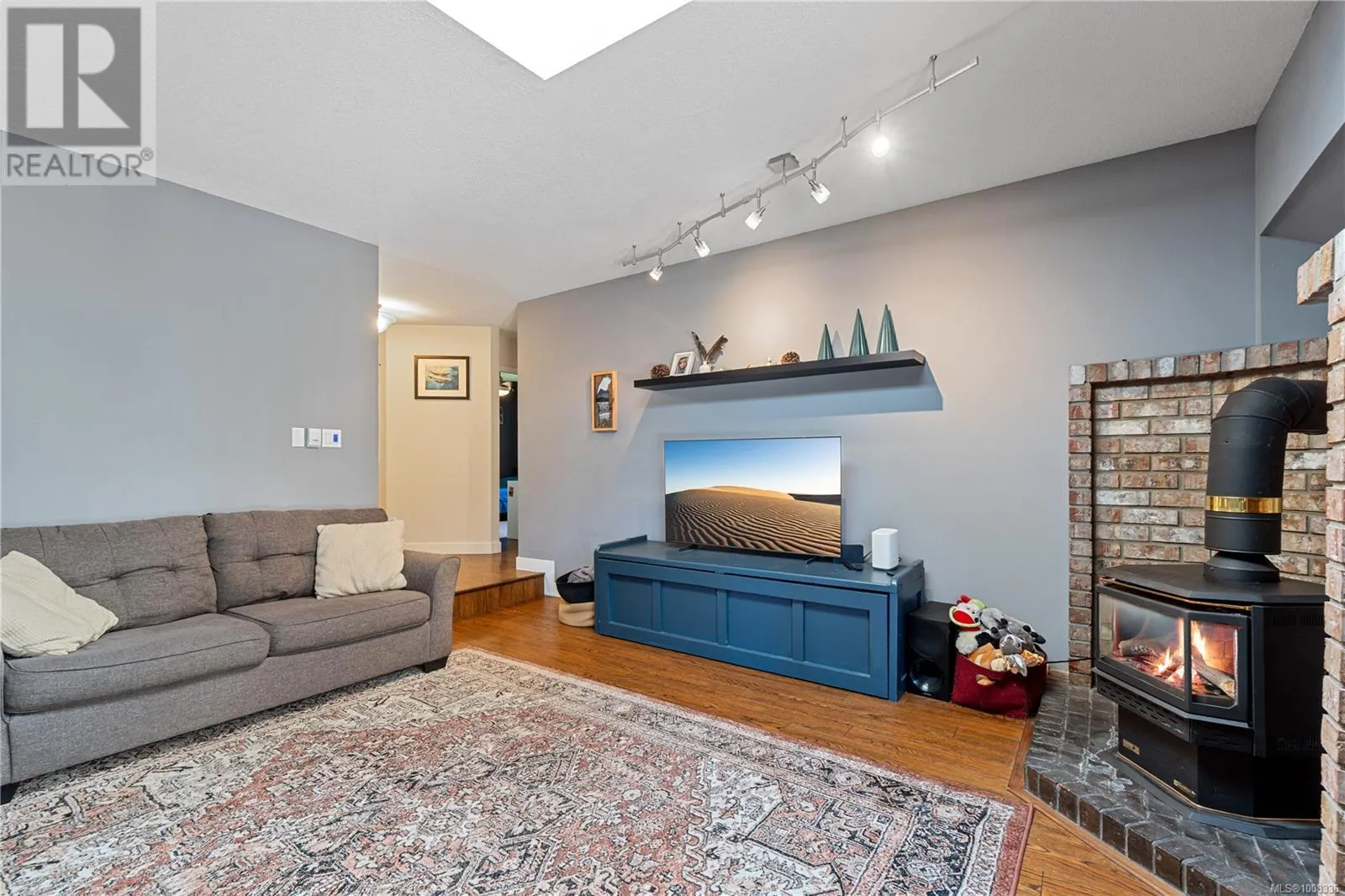 667 Tamarack Dr