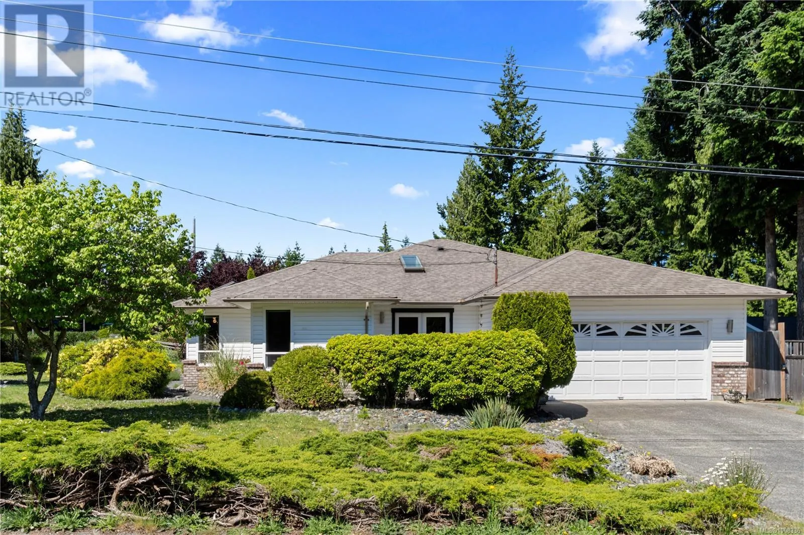 667 Tamarack Dr