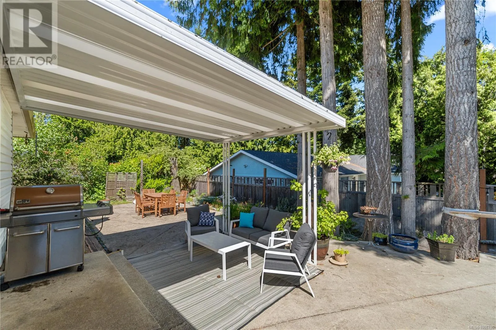 667 Tamarack Dr