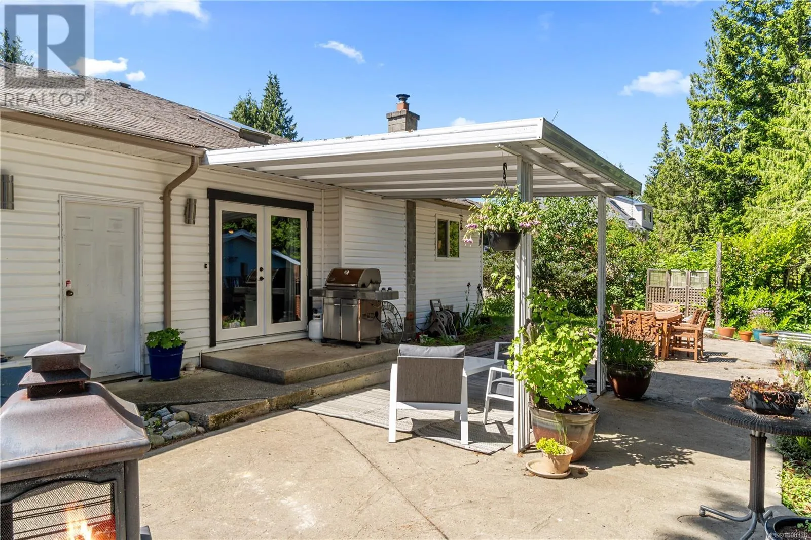 667 Tamarack Dr