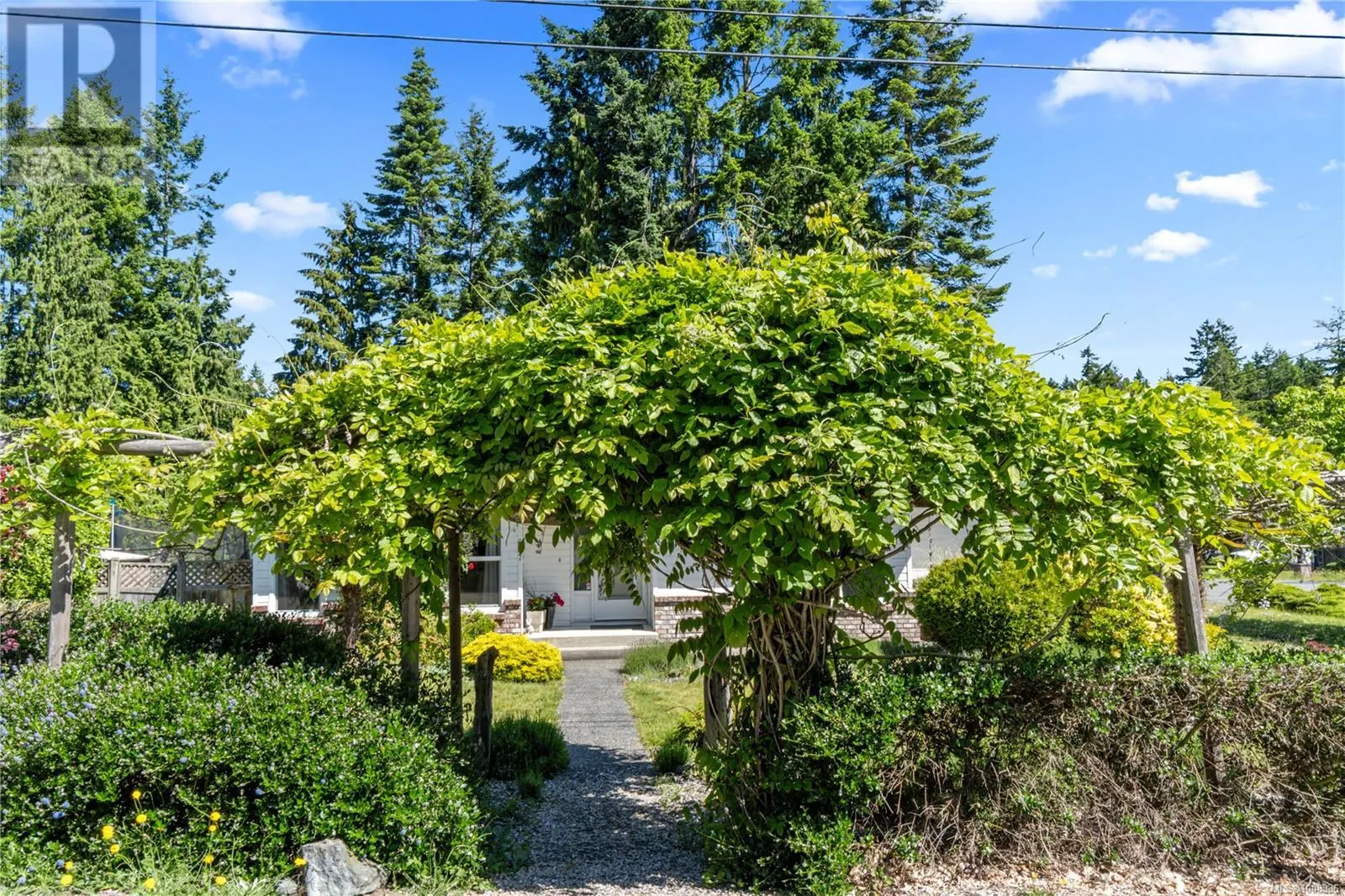 667 Tamarack Dr