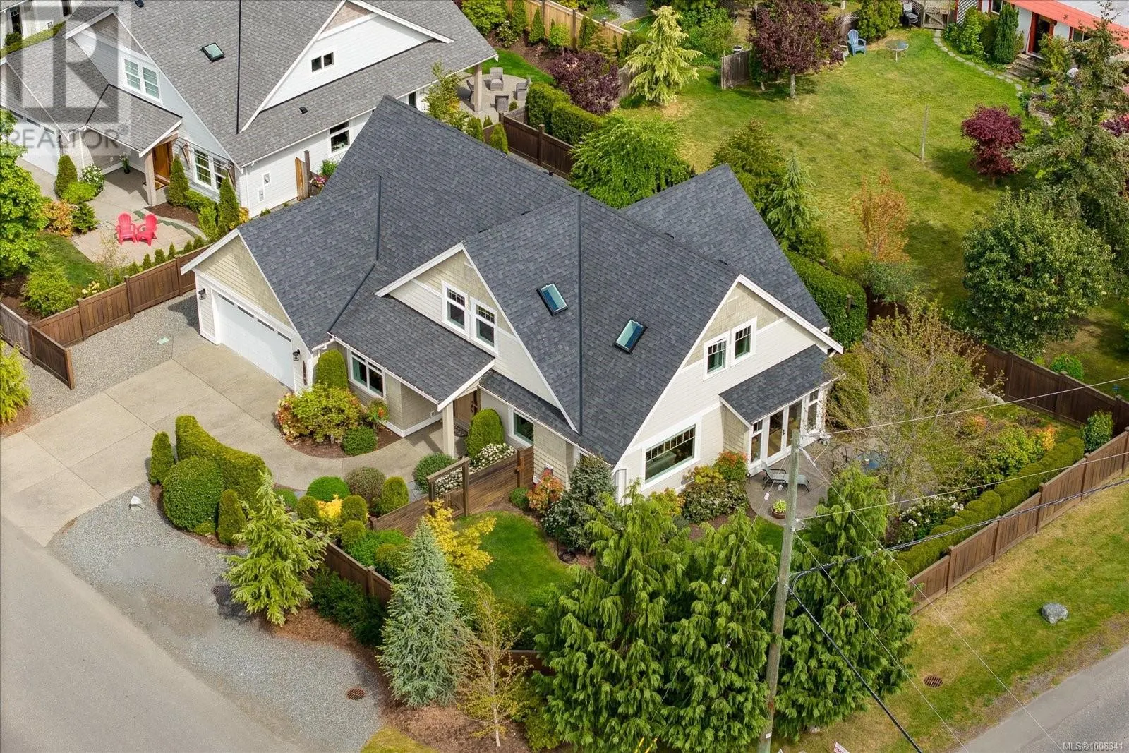 672 Lowry's Rd