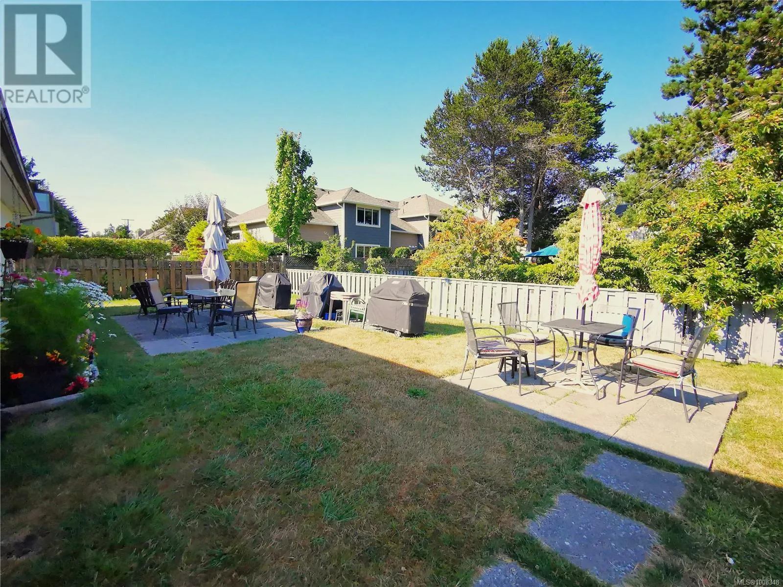 407 10016 Third St