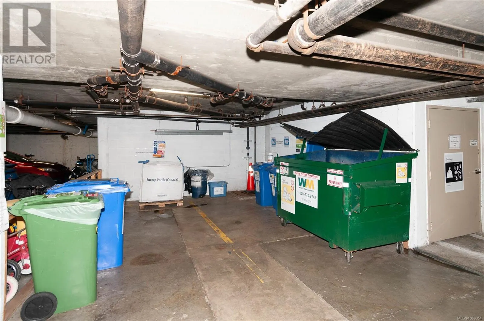302 1024 Fairfield Rd