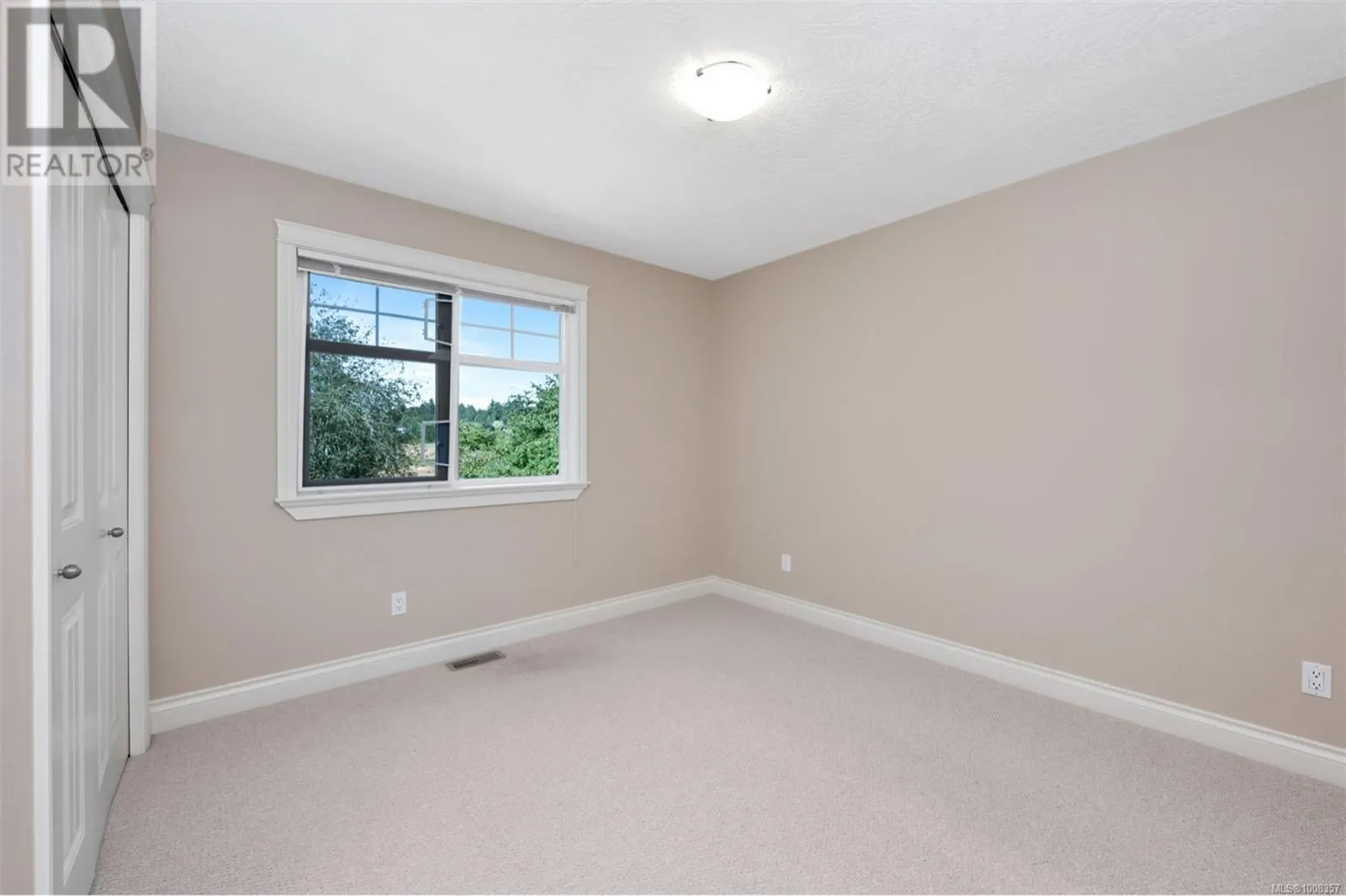 6088 York Rd
