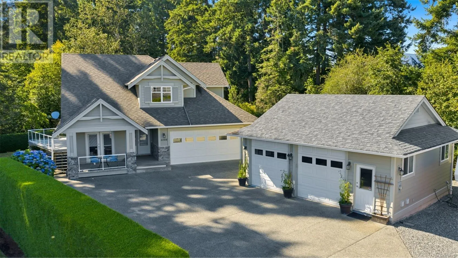 6088 York Rd