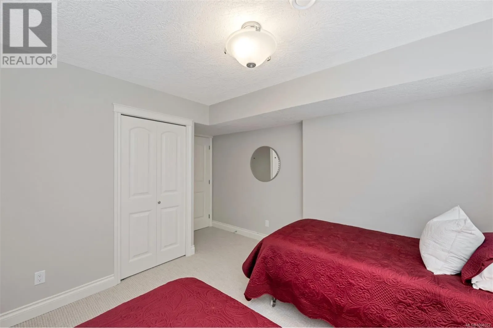6088 York Rd