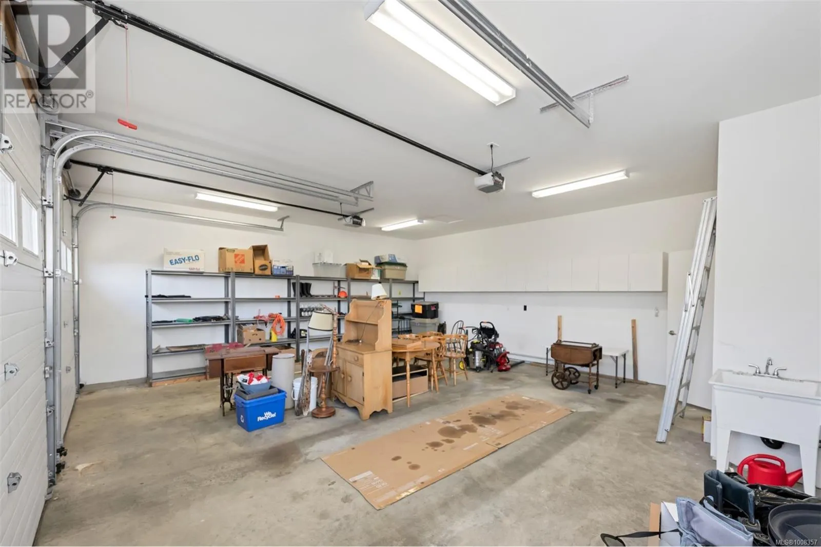 6088 York Rd