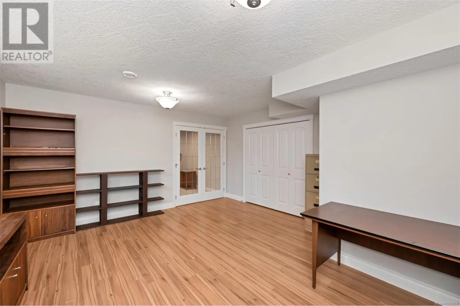 6088 York Rd