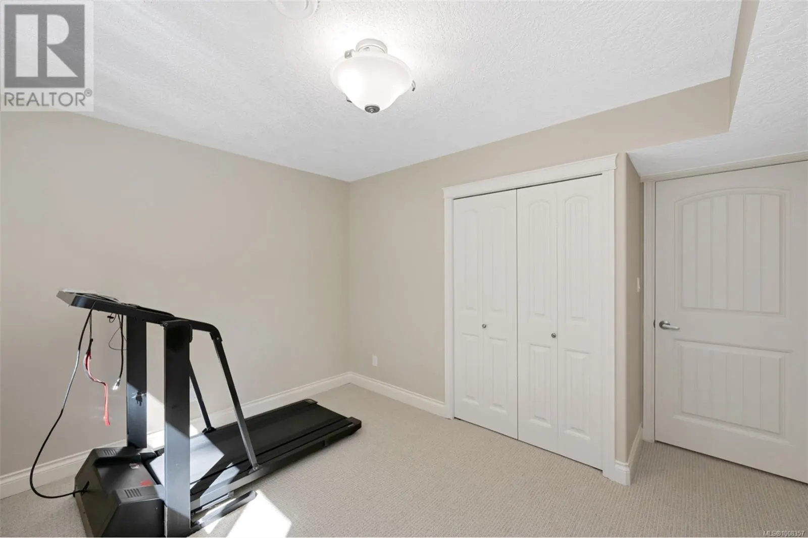 6088 York Rd