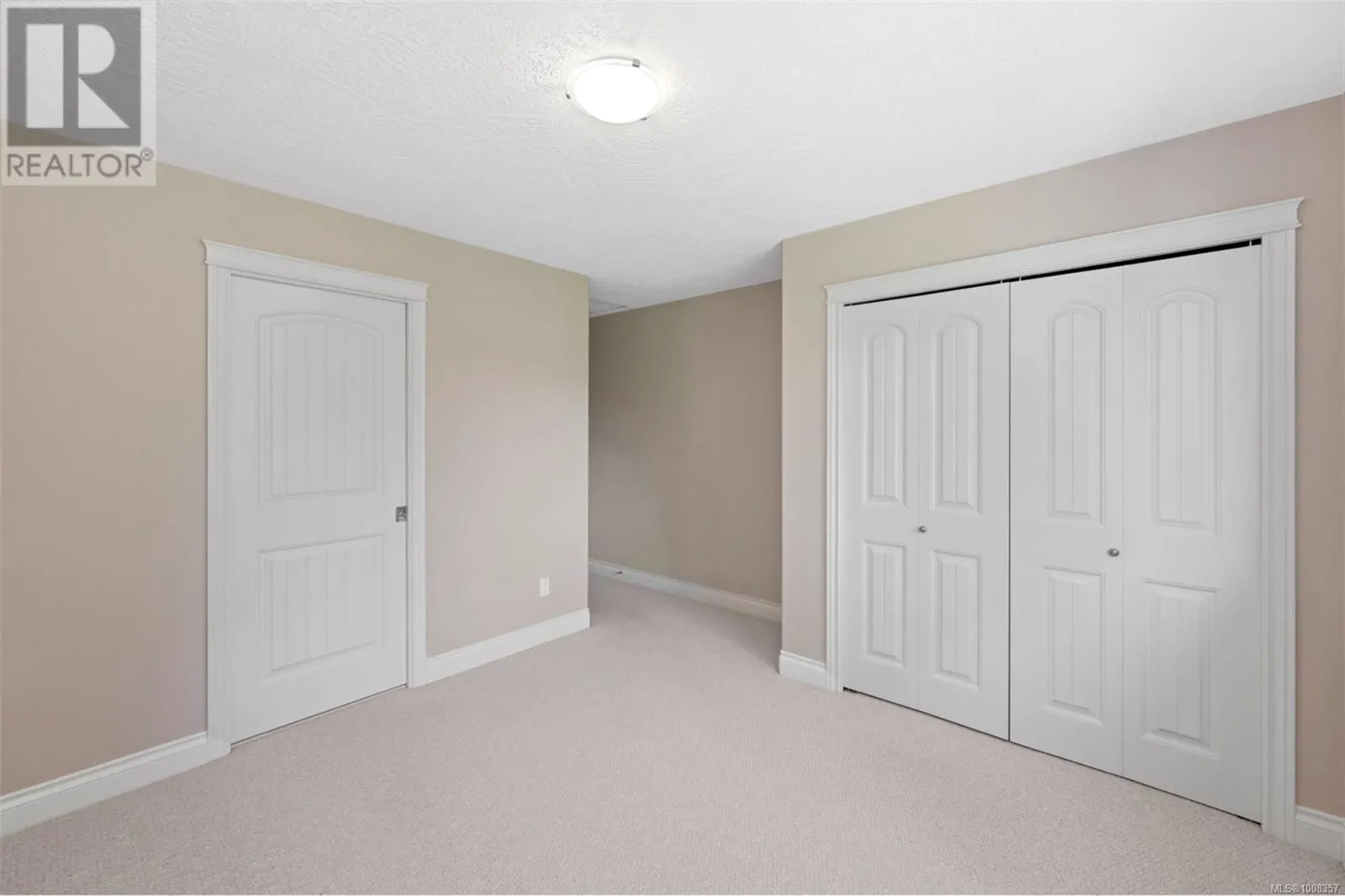 6088 York Rd